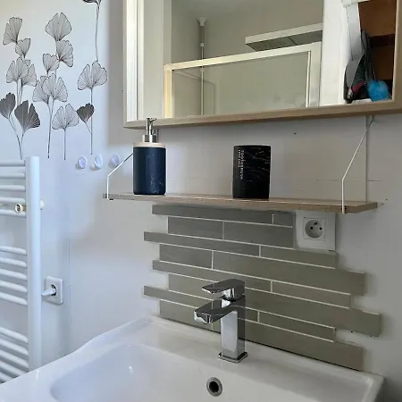 別荘 Refuge Cote Terre By Melrose Blay