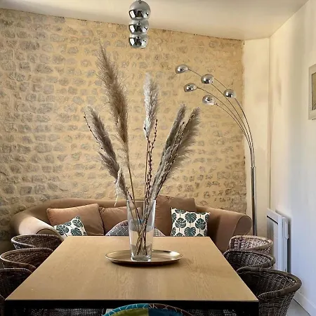 Refuge Cote Terre By Melrose * Blay