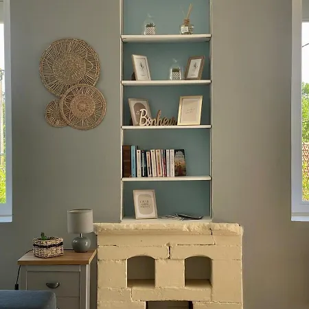 Refuge Cote Terre By Melrose * Blay