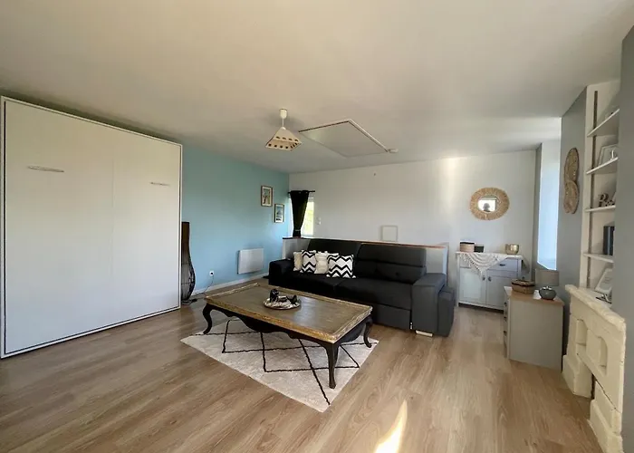 Refuge Cote Terre By Melrose