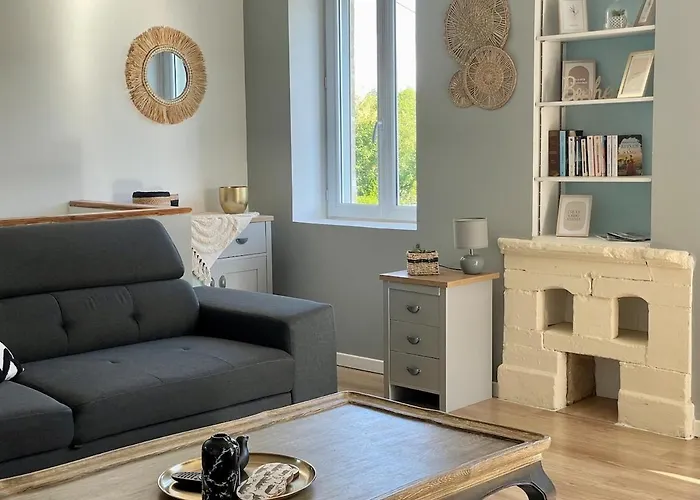 Refuge Cote Terre By Melrose بلاي